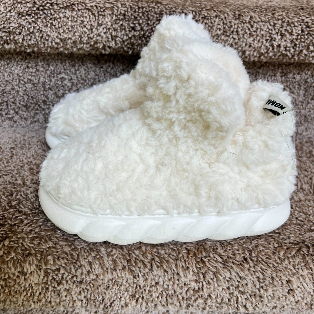 Sweet Home Girls Off White Slippers.